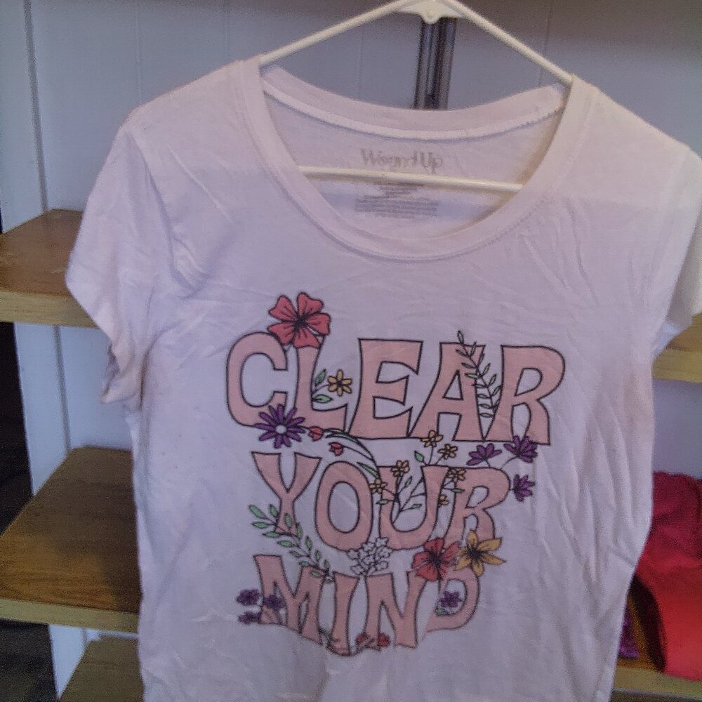Clear Your Mind Tee with flowers